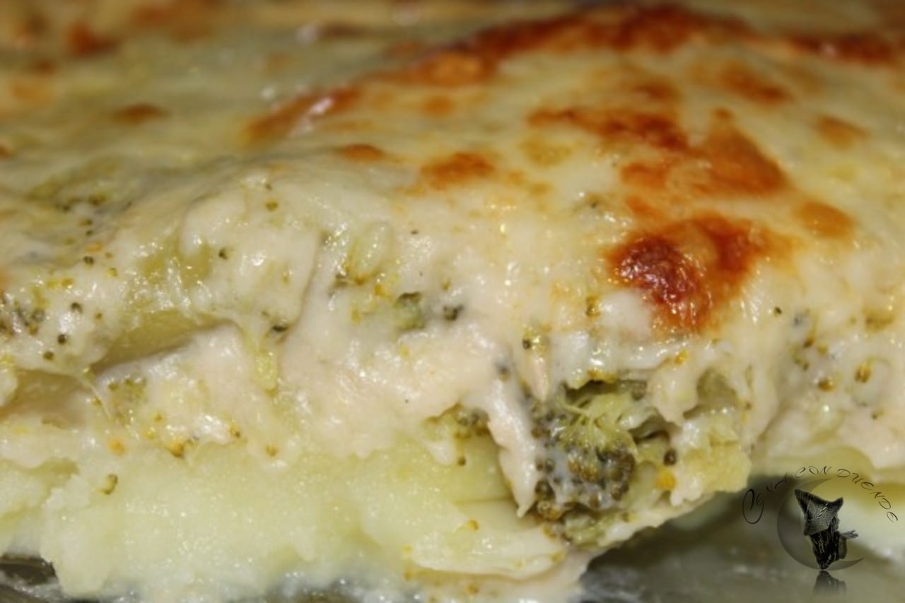 Pastel de brócoli con bechamel de atún Cena con Duende